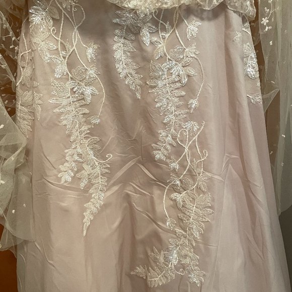Melissa Sweet Wedding Gown NWT applique flowers 14 - Picture 11 of 16